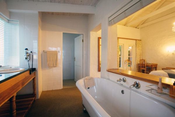 Hotel Zuurberg Mountain Village (Addo)